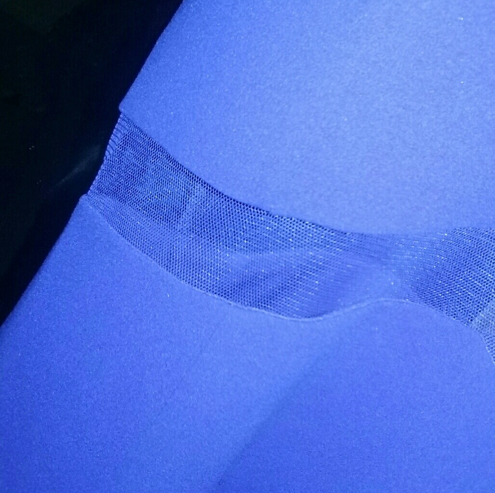 Dress - Picture 4 of 5